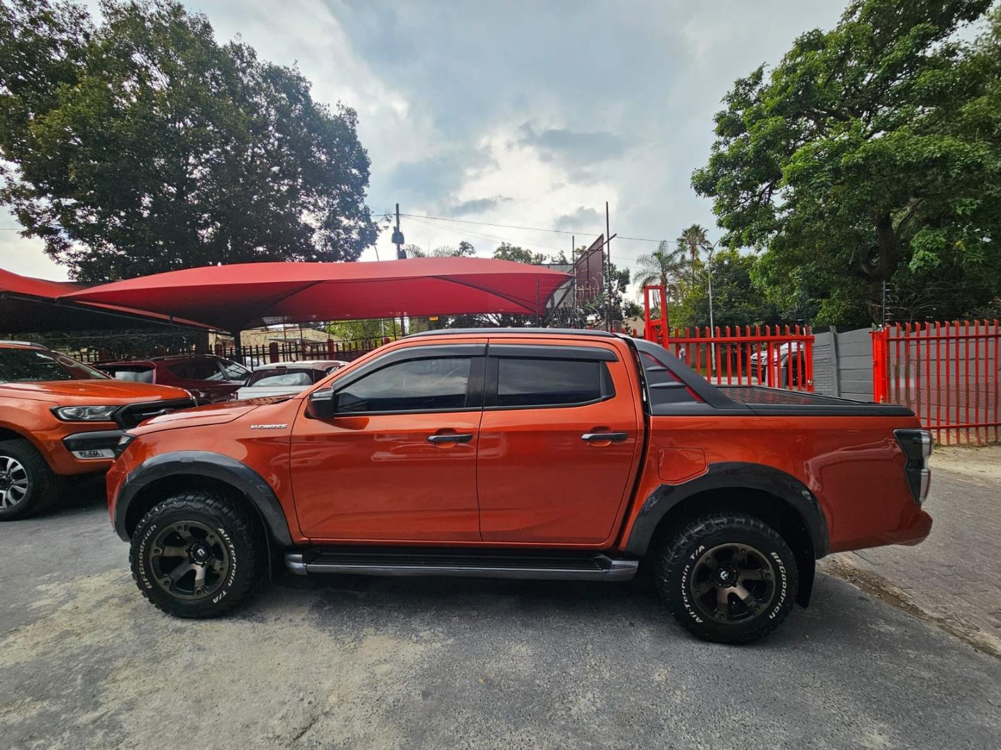 2023 Isuzu D-Max 3.0TD Double Cab V-Cross