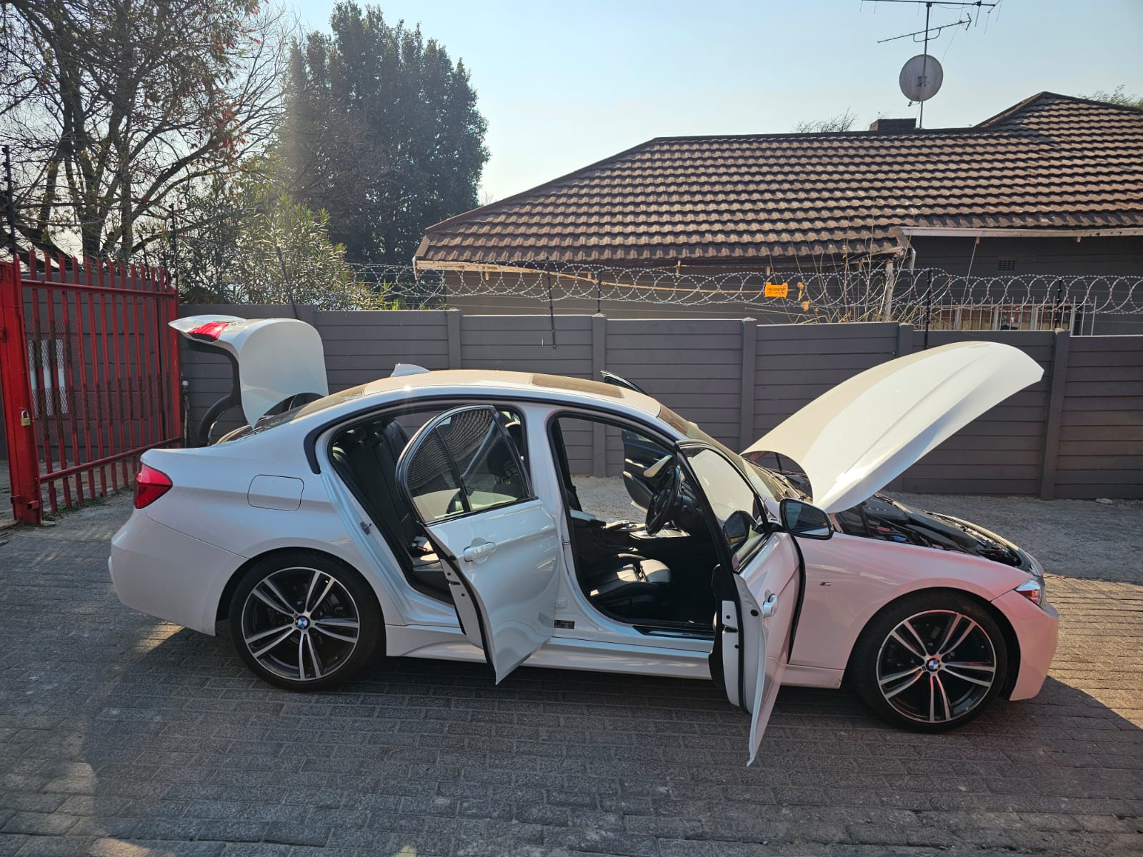 2017 BMW 3 Series 320i