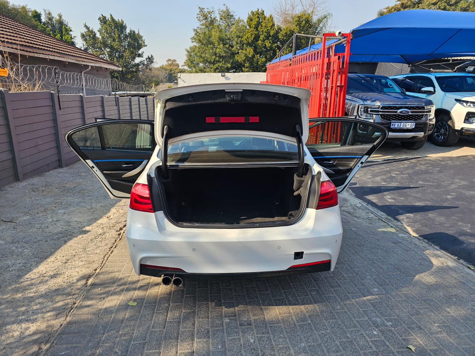 2017 BMW 3 Series 320i
