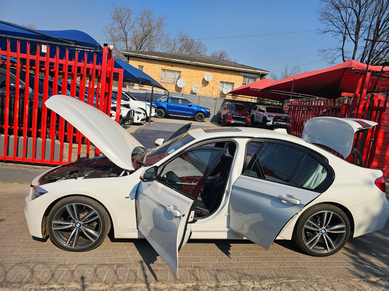 2017 BMW 3 Series 320i