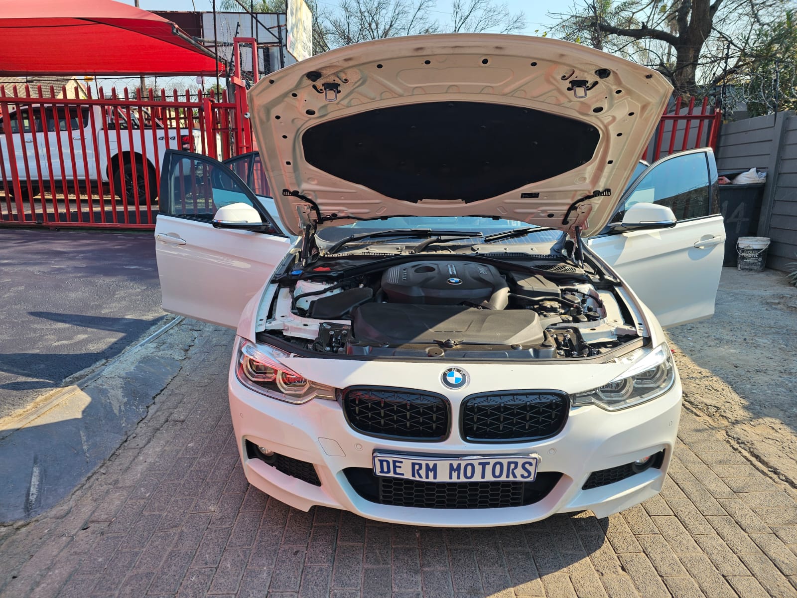 2017 BMW 3 Series 320i