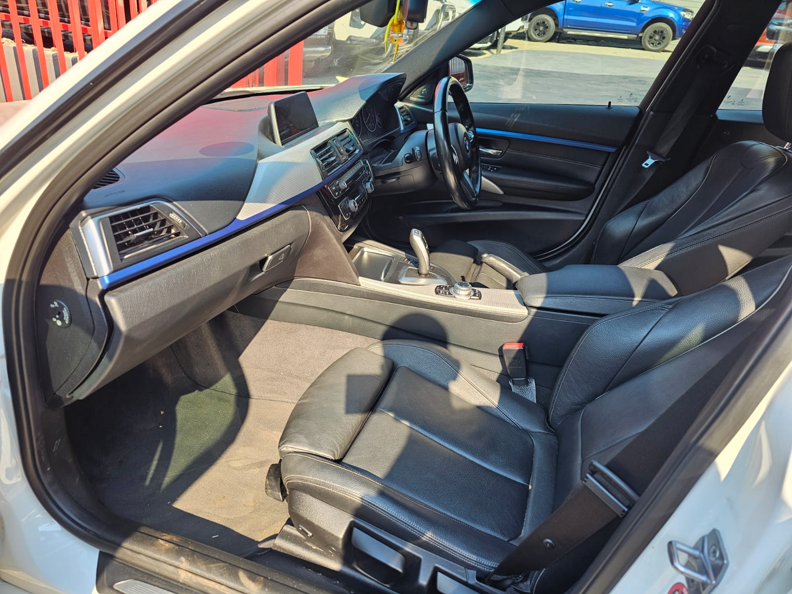 2017 BMW 3 Series 320i