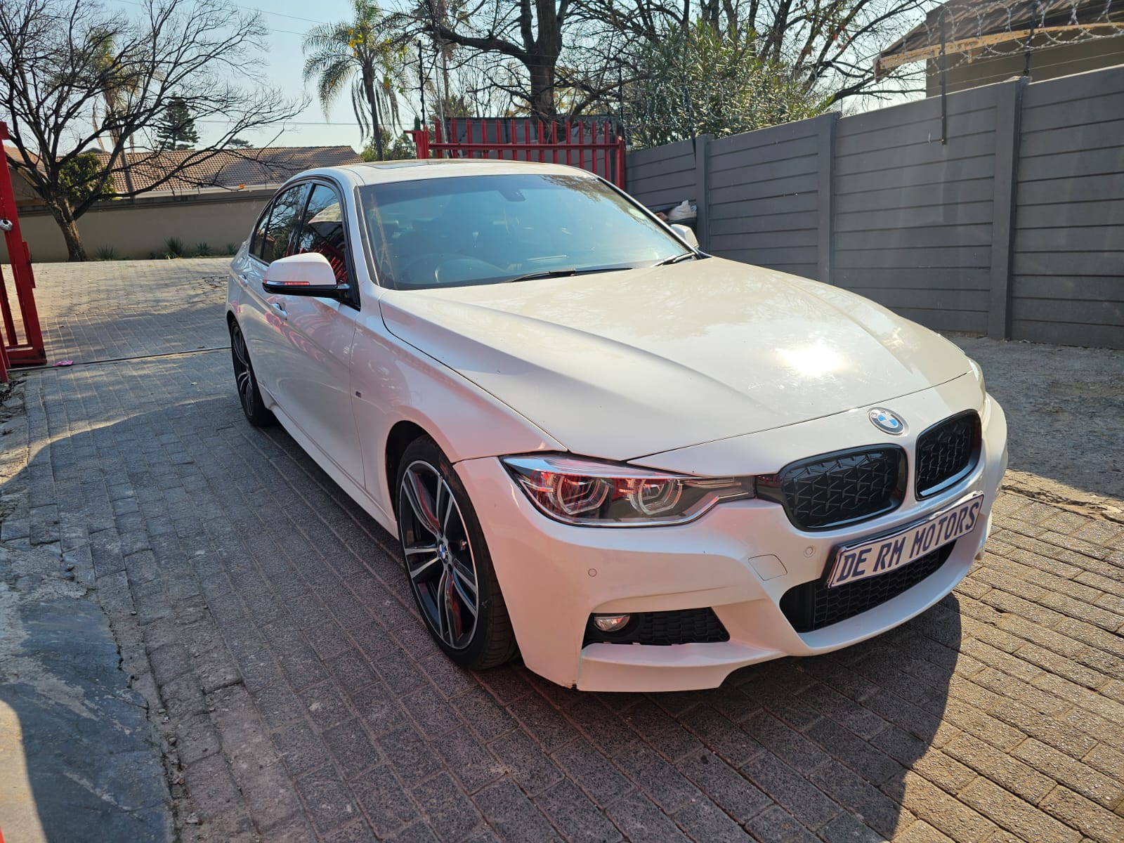 2017 BMW 3 Series 320i