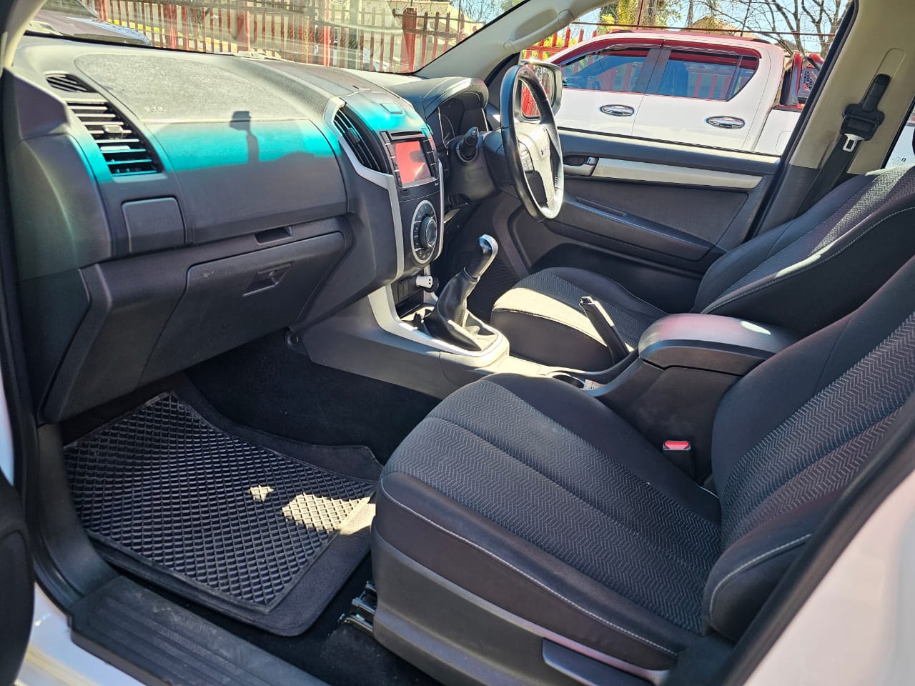 2017 Isuzu KB 300 D-Teq