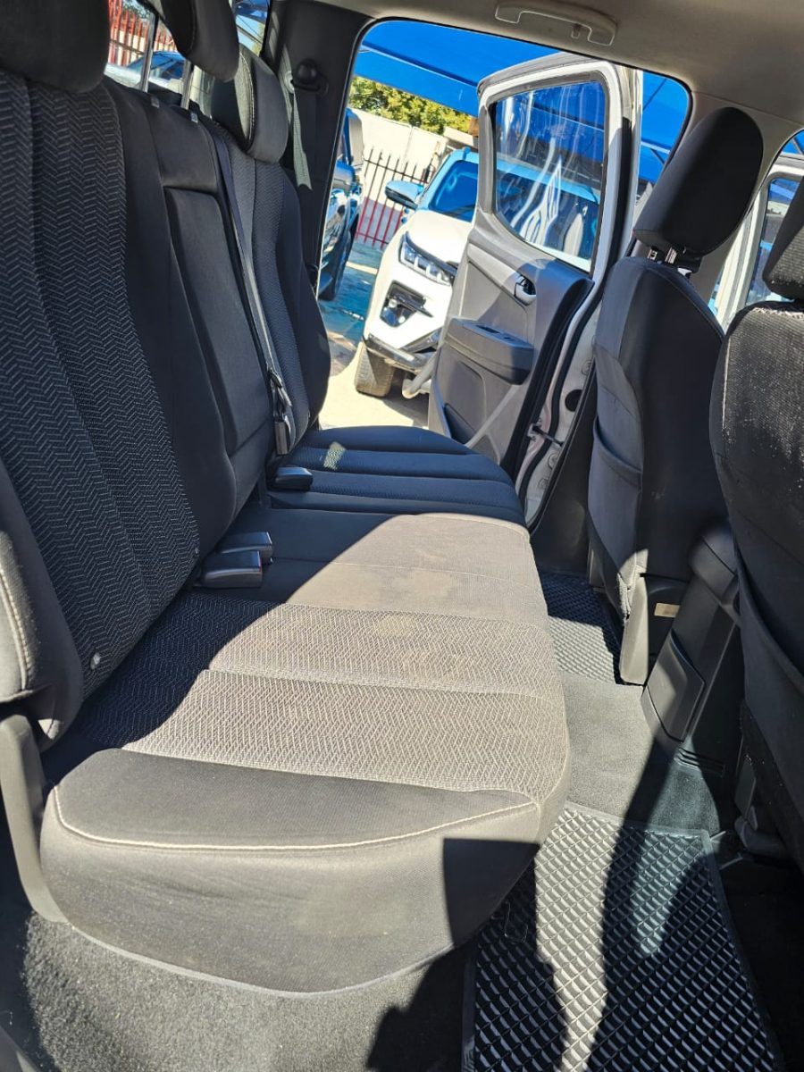 2017 Isuzu KB 300 D-Teq
