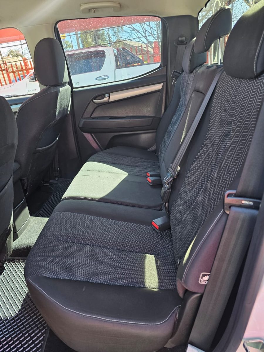 2017 Isuzu KB 300 D-Teq