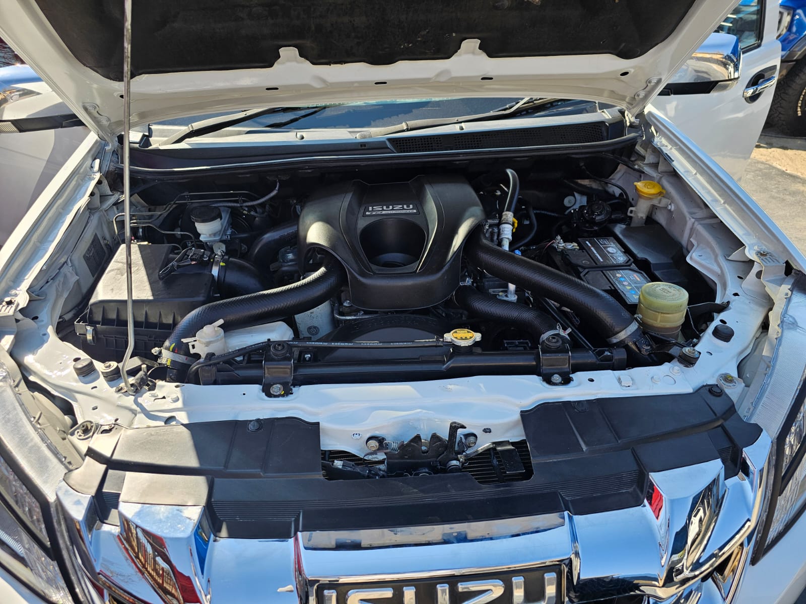2015 Isuzu D-Teq KB300