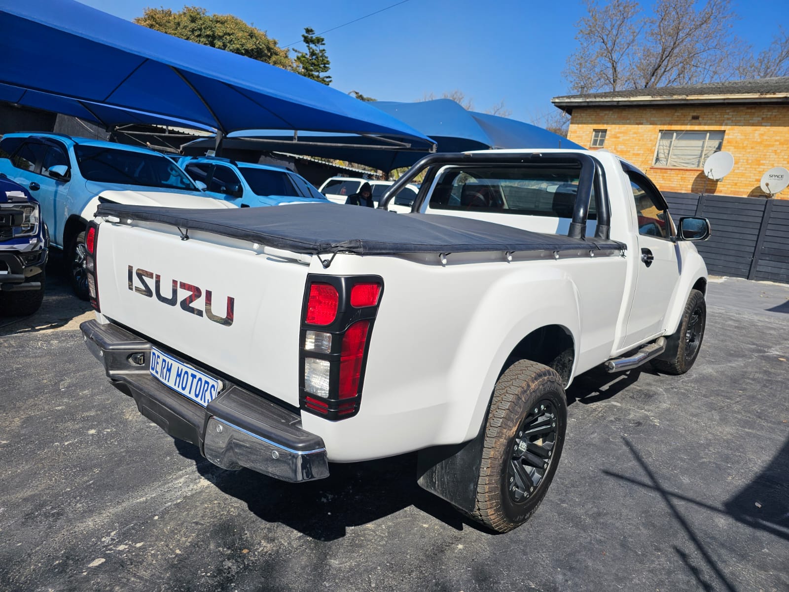 2015 Isuzu D-Teq KB300