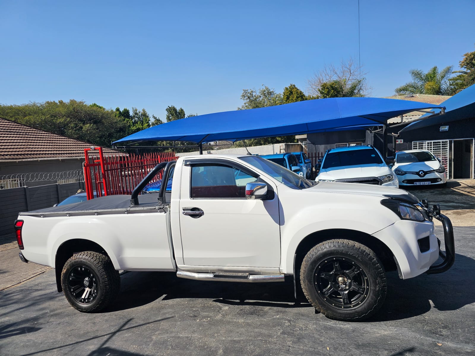 2015 Isuzu D-Teq KB300