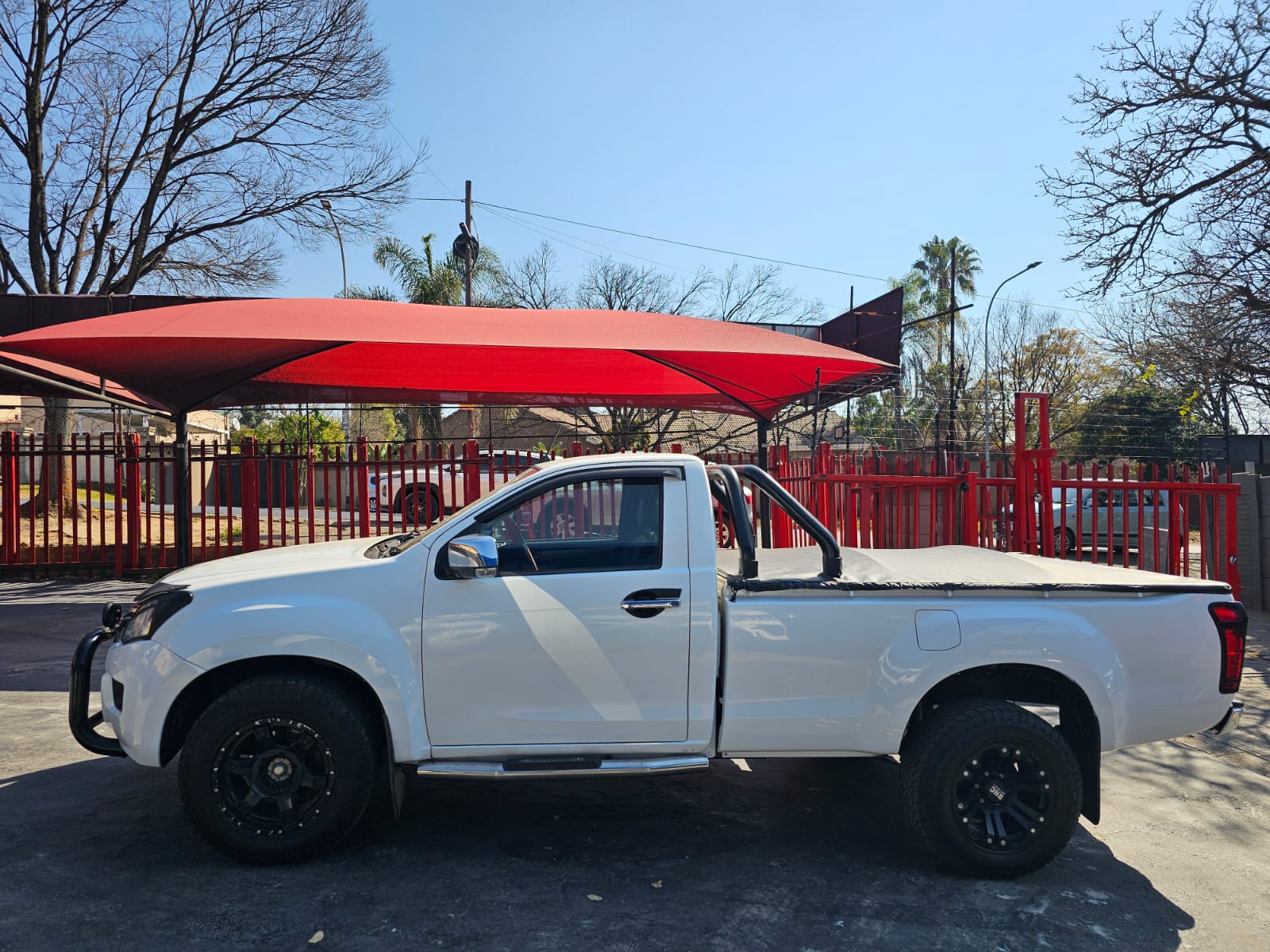 2015 Isuzu D-Teq KB300