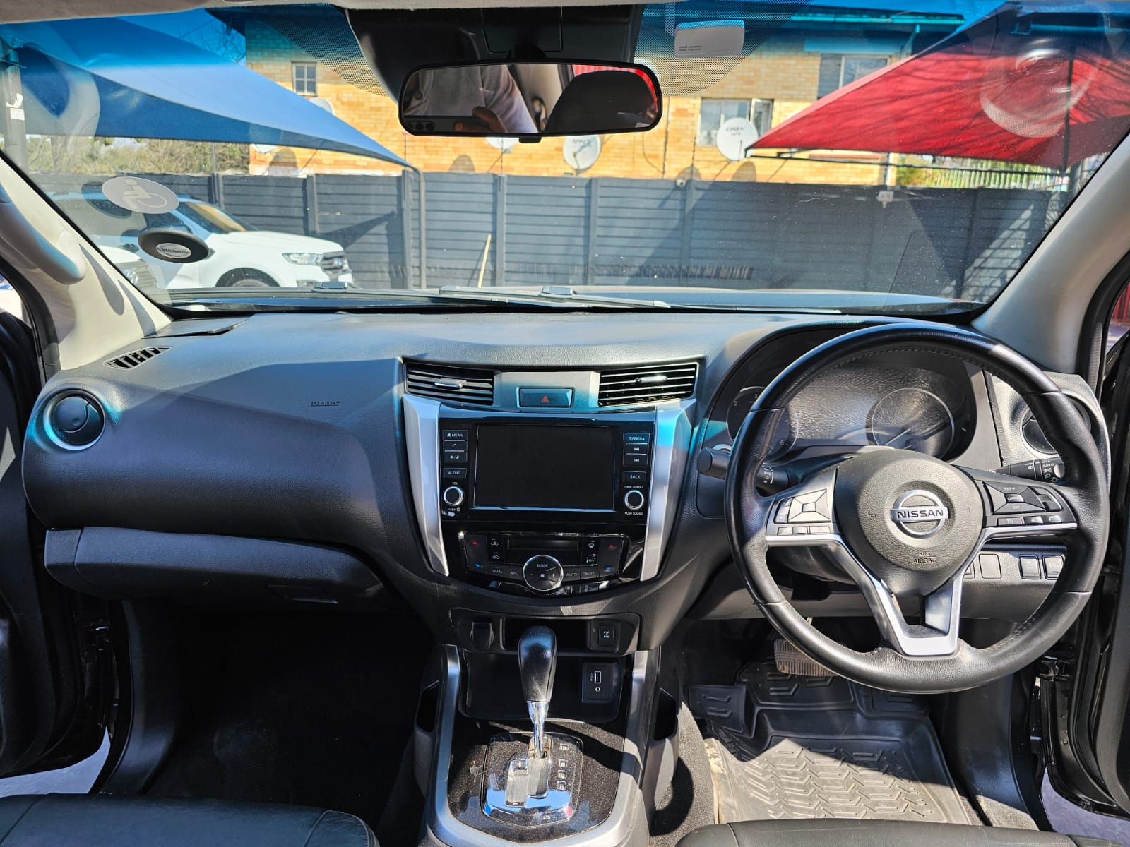 2022 Nissan Navara 2.5DDTi