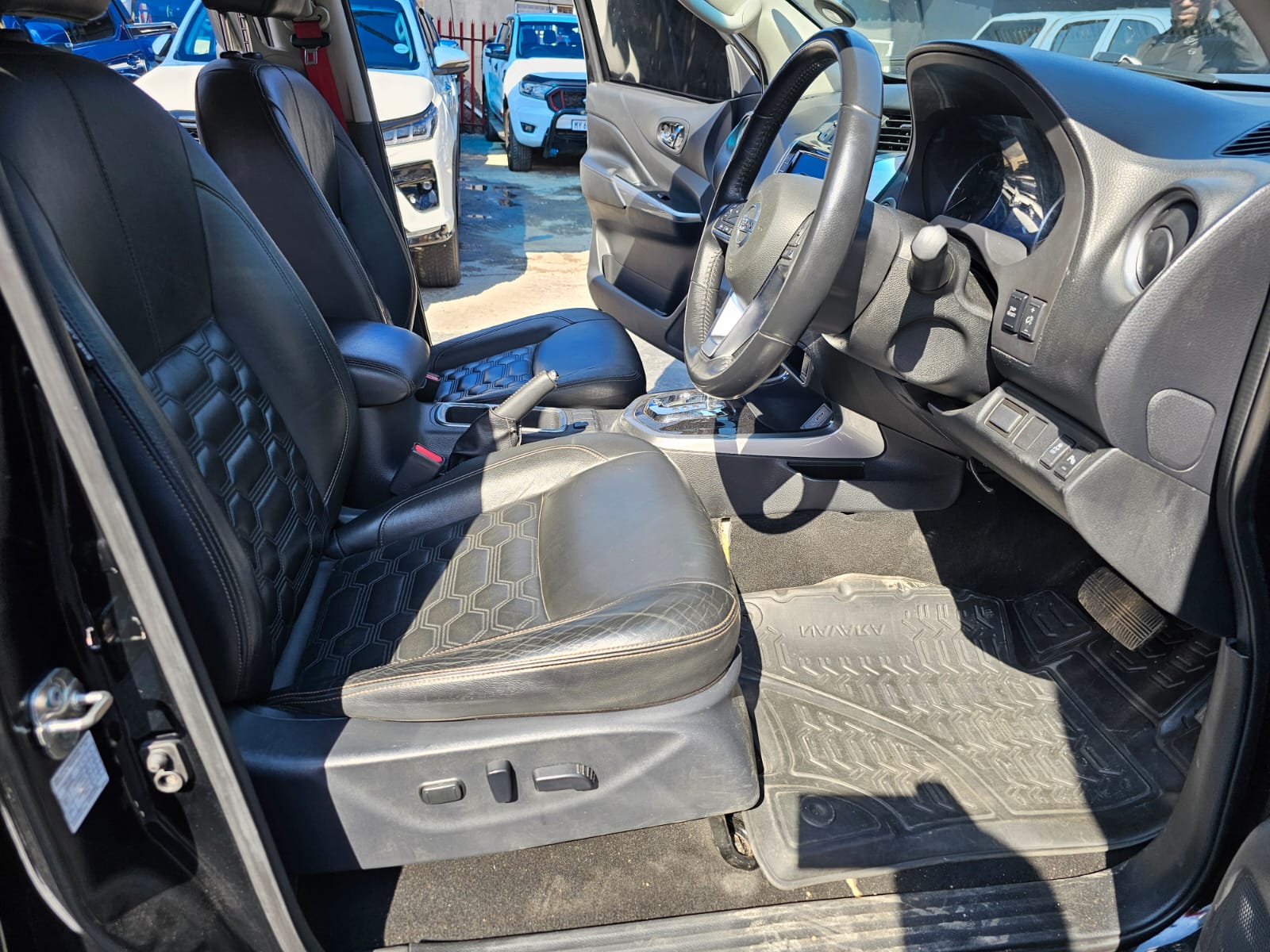 2022 Nissan Navara 2.5DDTi