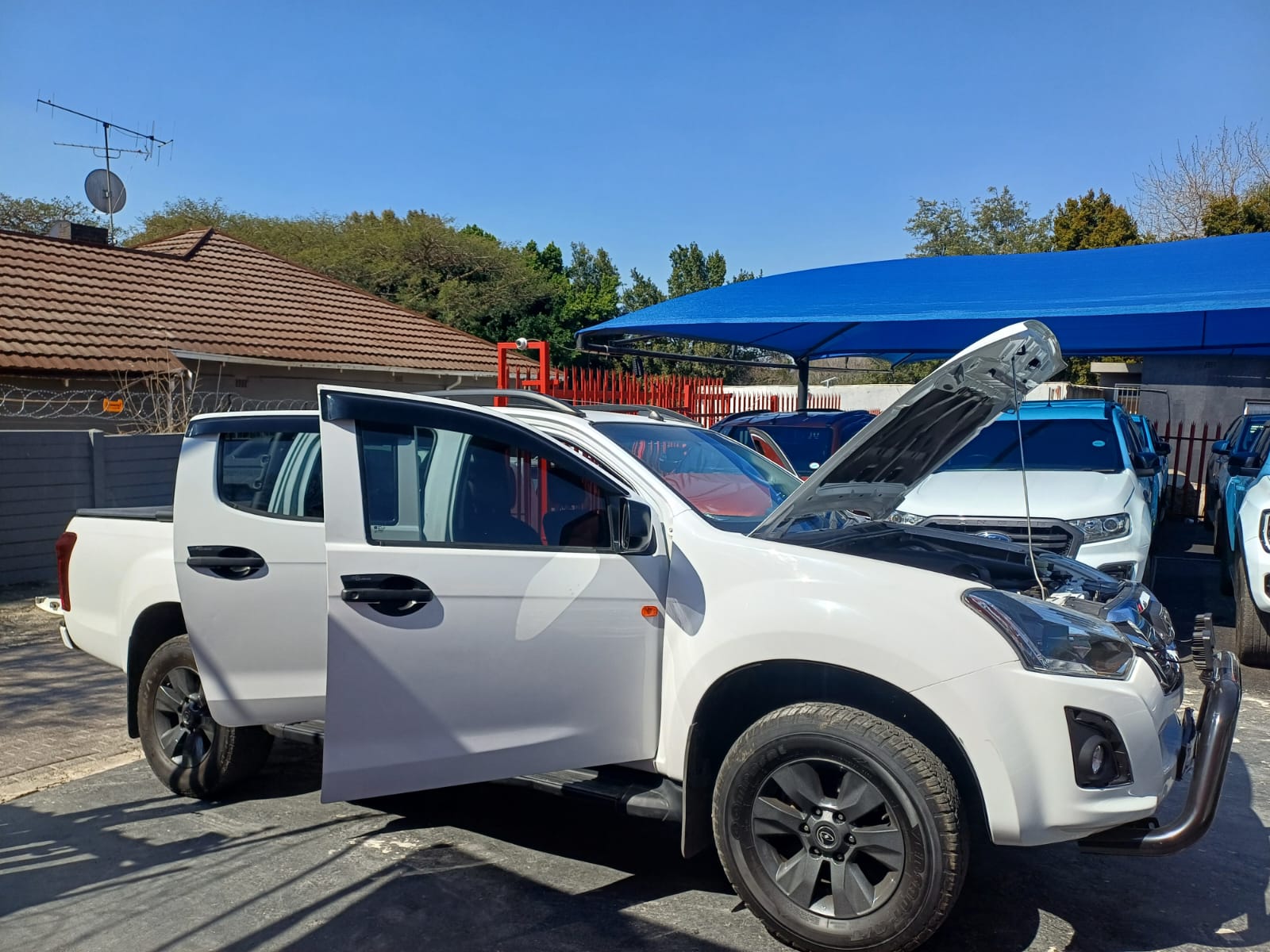 2017 Isuzu KB KB250