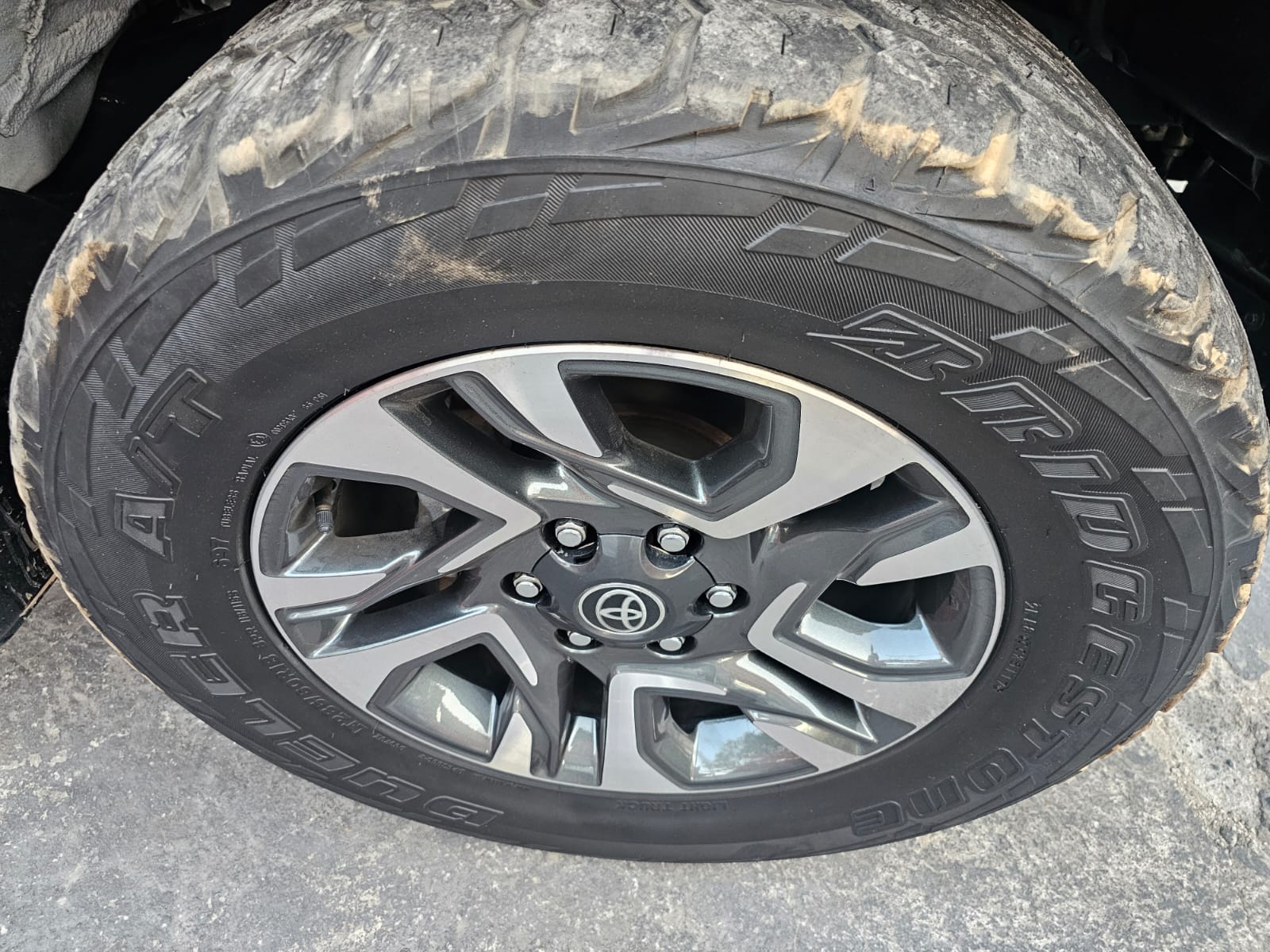 2024 Toyota Hilux 2.8GD-6 LEGEND