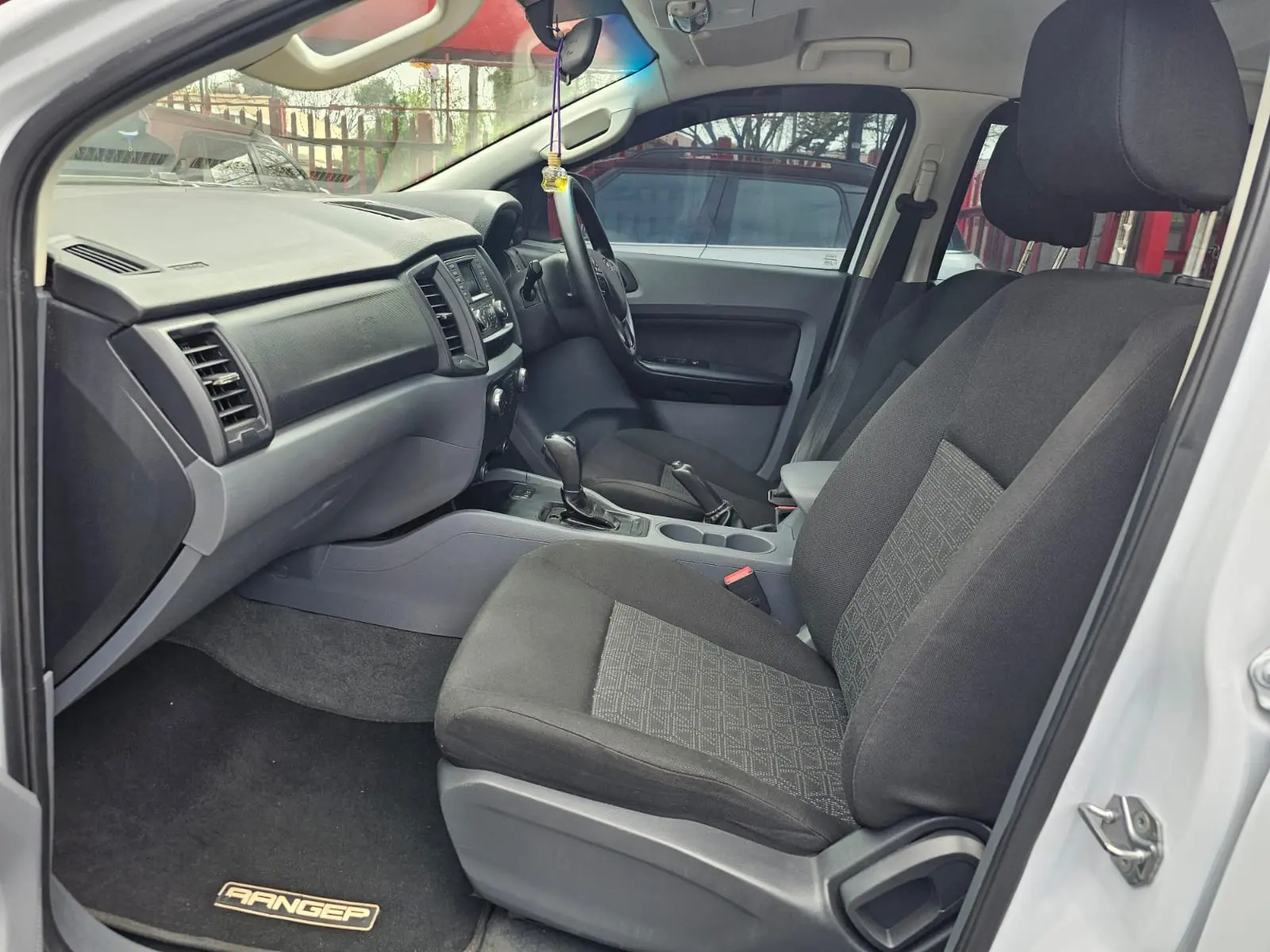 2018 Ford Ranger 2.2 XL - Image 9