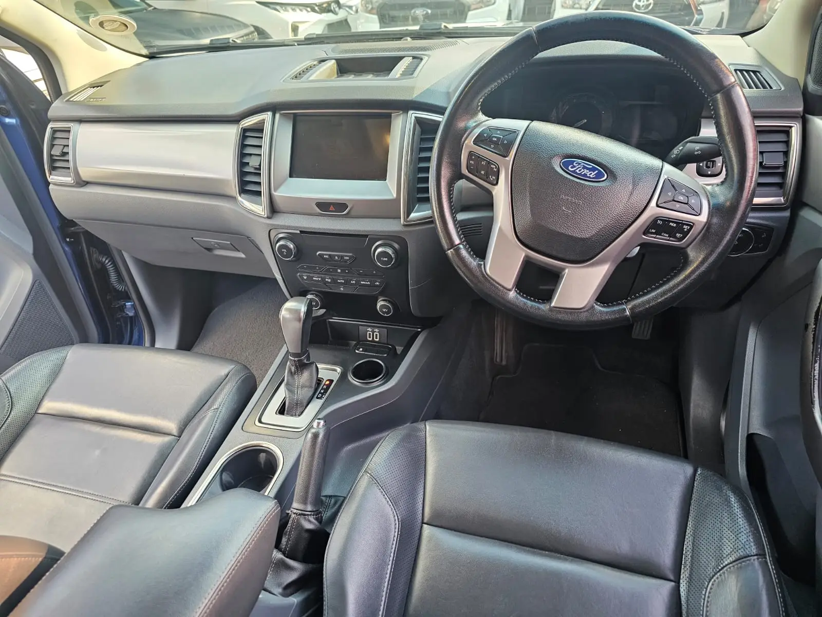 2017 Ford Everest 3.2 XLT - Image 18