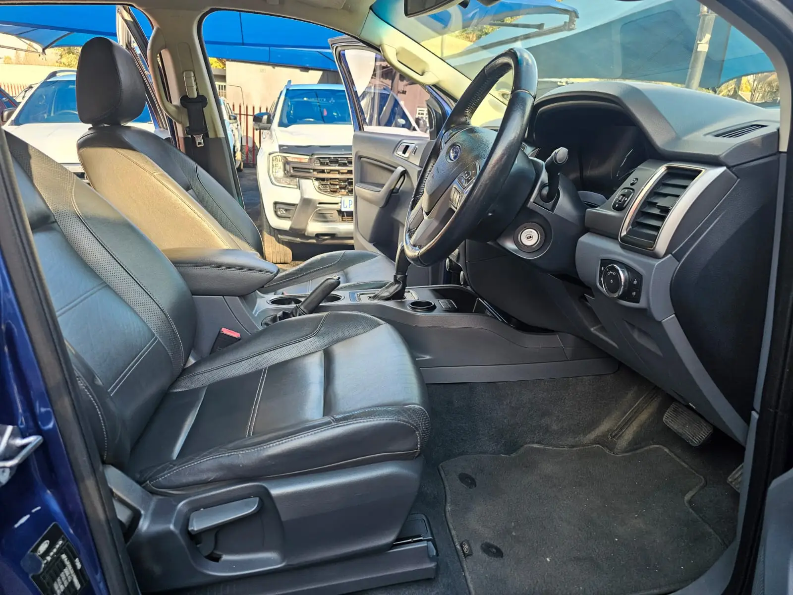 2017 Ford Everest 3.2 XLT - Image 19