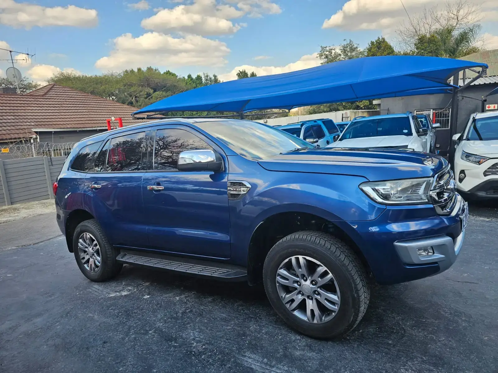 2017 Ford Everest 3.2 XLT - Image 9
