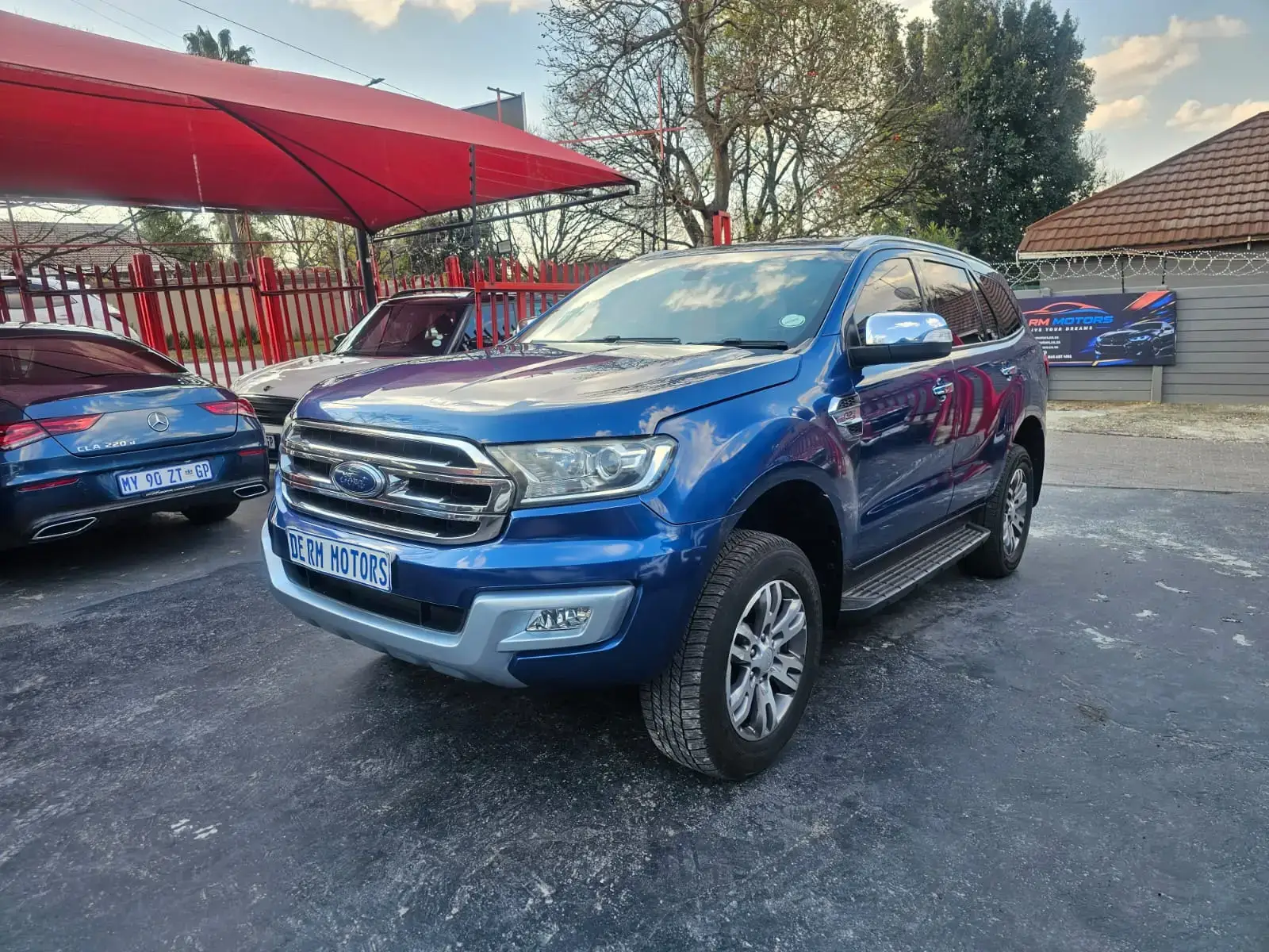 2017 Ford Everest 3.2 XLT - Image 1