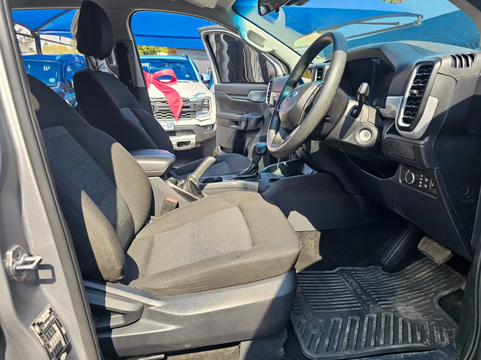 2023 Ford Ranger 2.0XL - Image 12