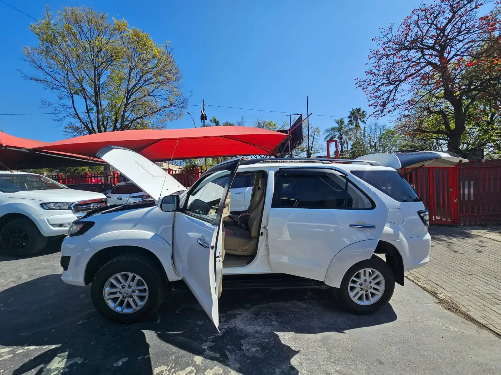 2013 Toyota Fortuner 3.0 D4D - Image 26