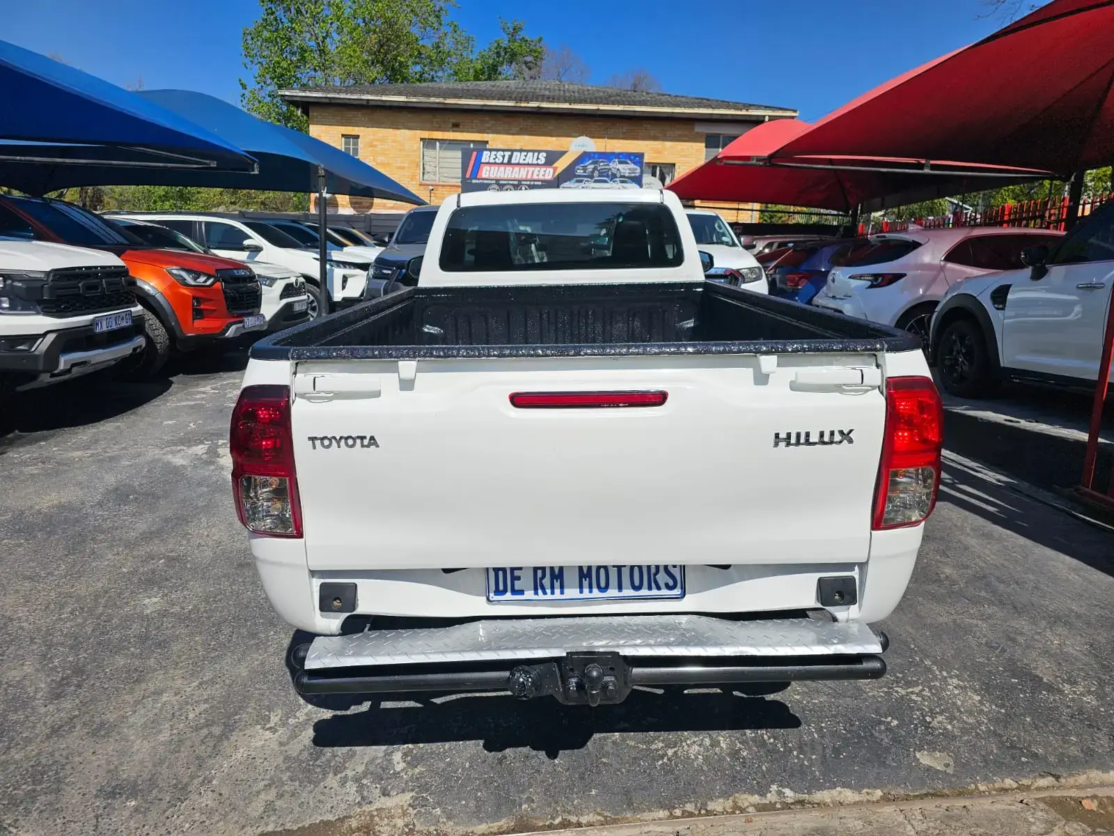 2017 Toyota Hilux 2.4GD - Image 7