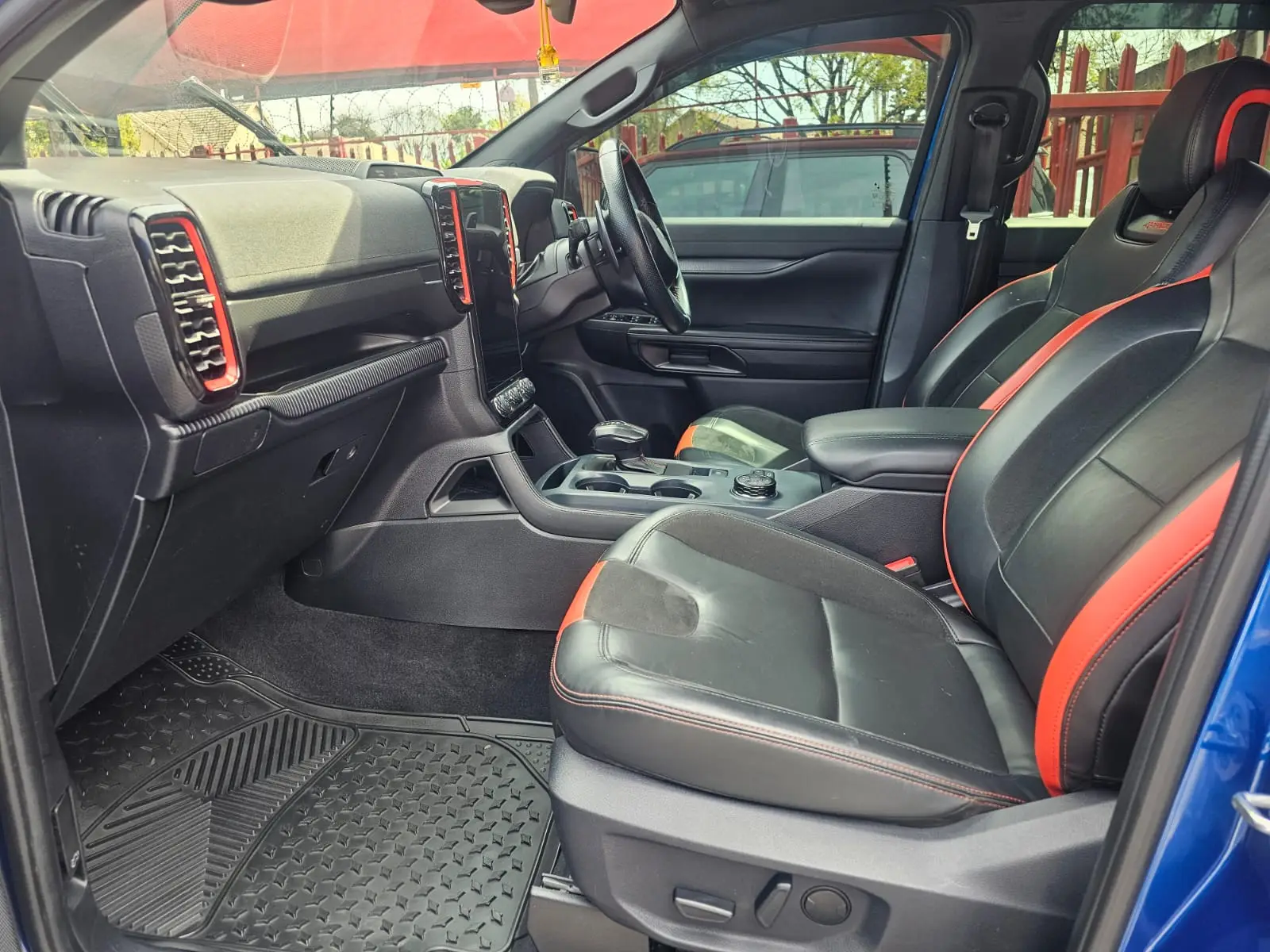 2023 Ford Ranger Raptor 3.0 V6 Ecoboost - Image 17
