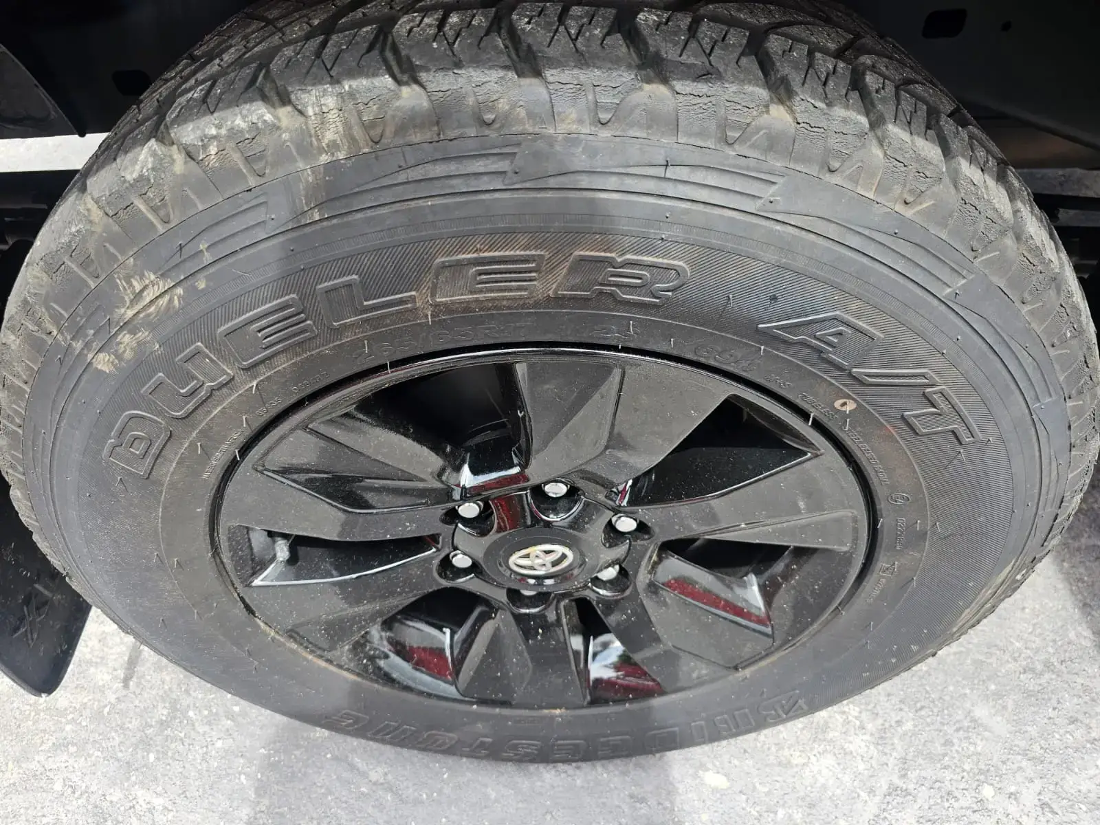 2018 Toyota Hilux 2.8GD-6 - Image 25