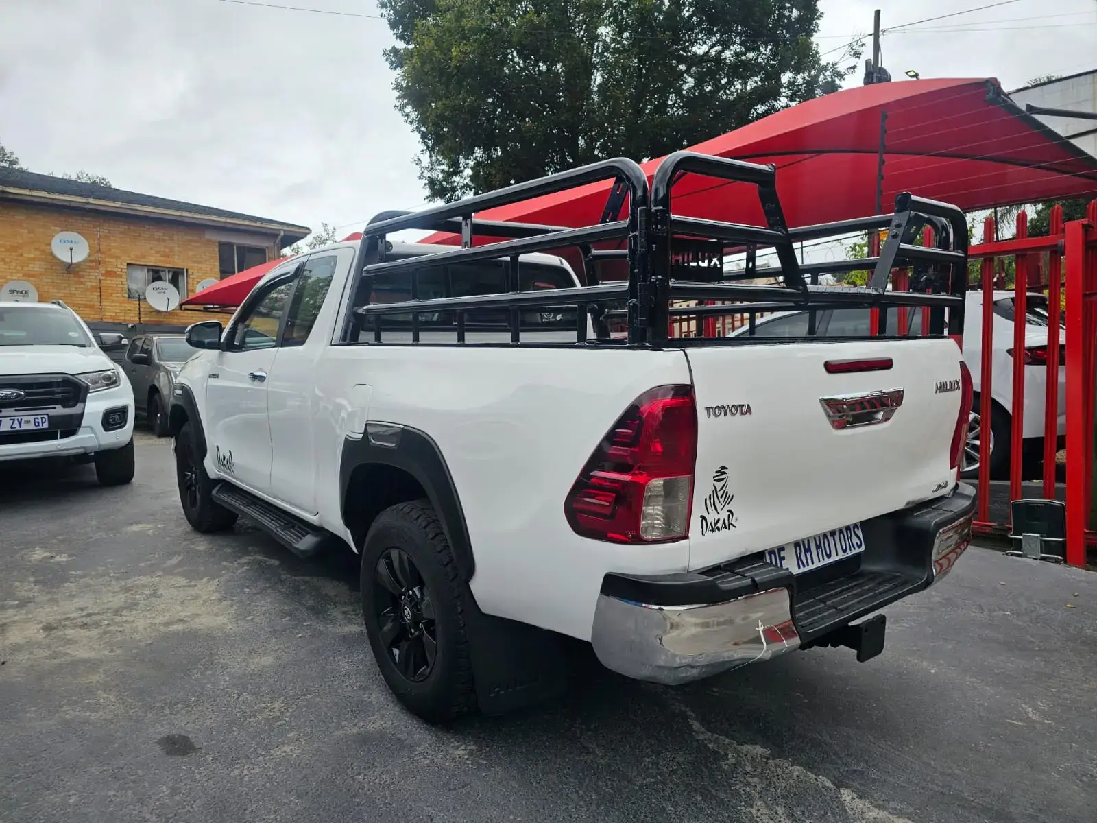 2018 Toyota Hilux 2.8GD-6 - Image 9