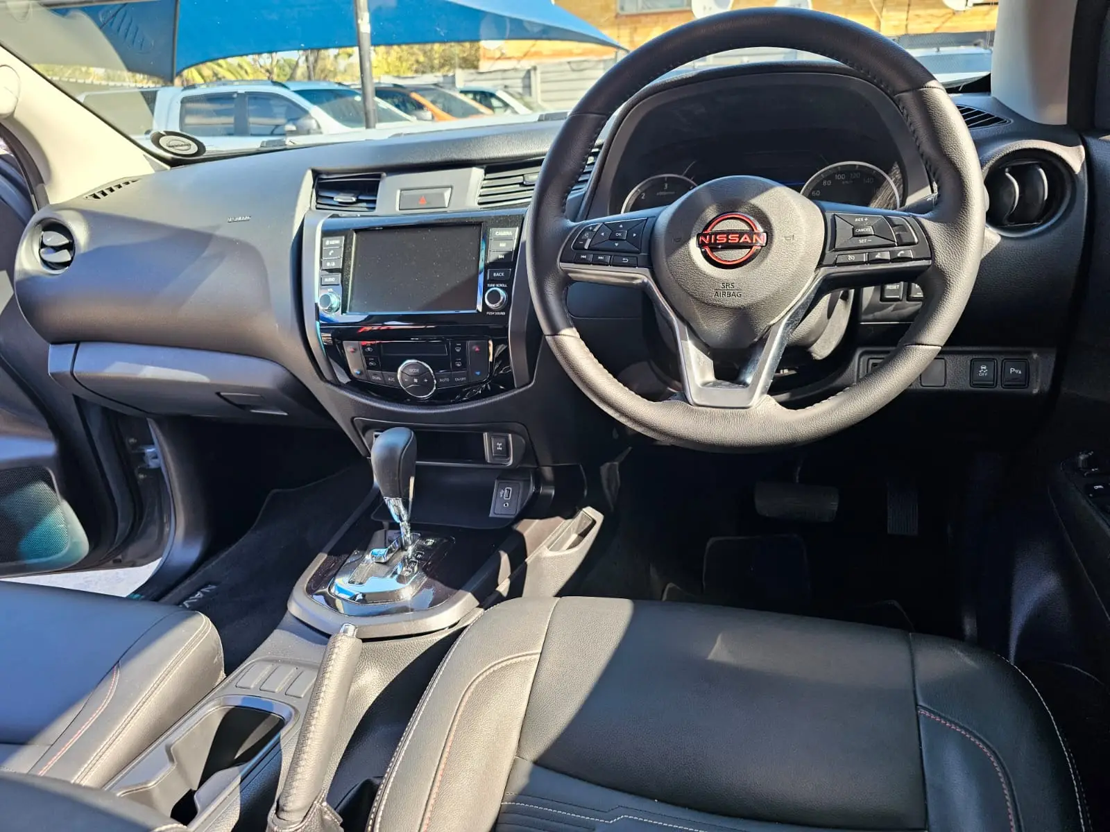 2025 Nissan Navara 2.5DDTi Double Cab PRO-2X - Image 14