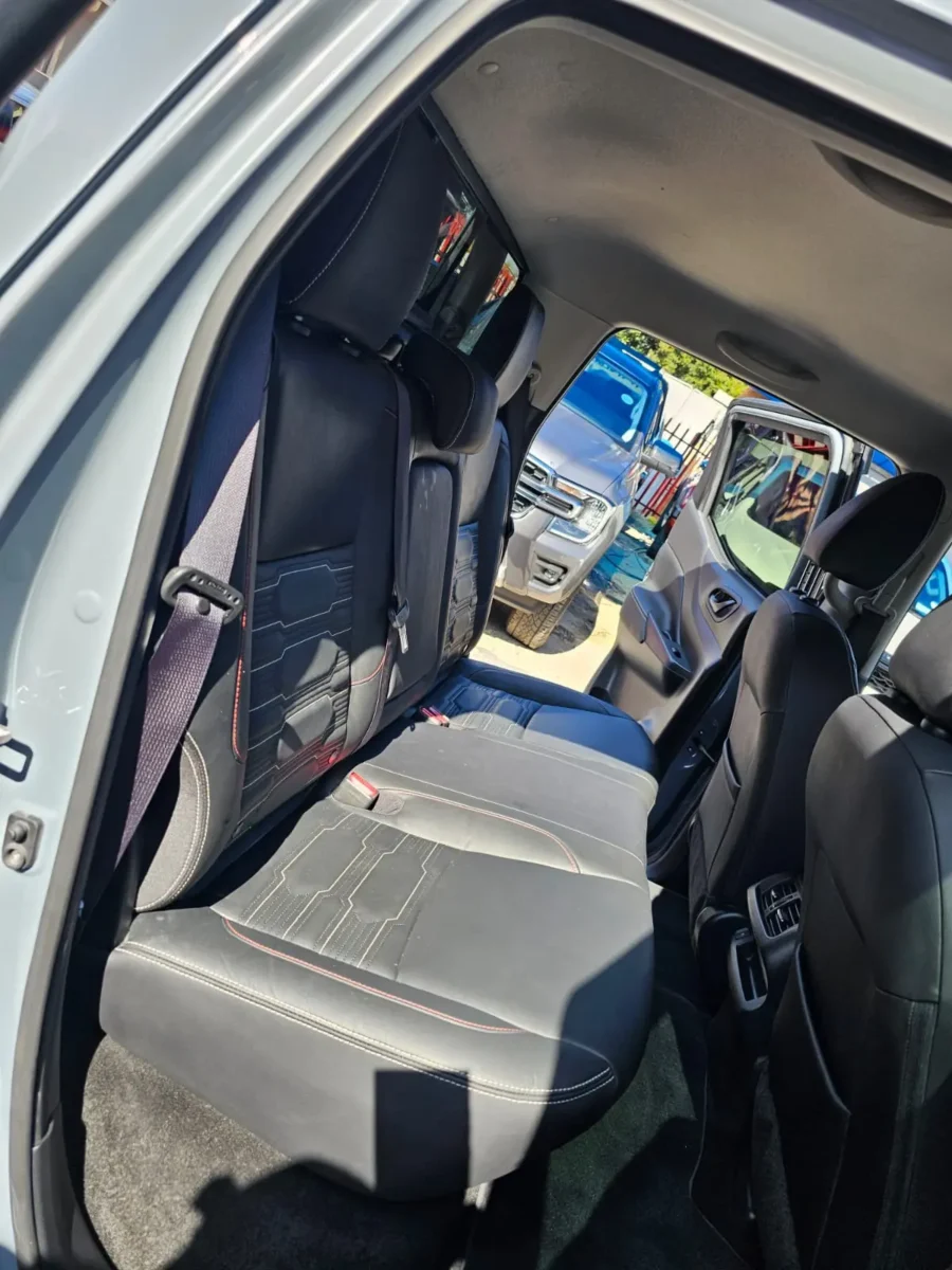 2025 Nissan Navara 2.5DDTi Double Cab PRO-2X - Image 11
