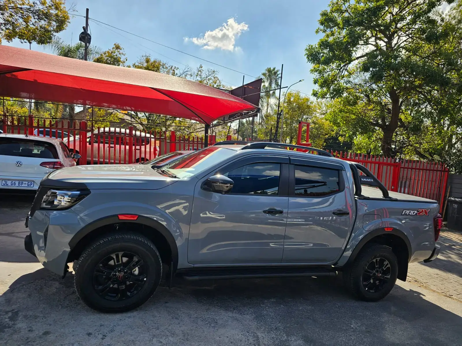 2025 Nissan Navara 2.5DDTi Double Cab PRO-2X - Image 5