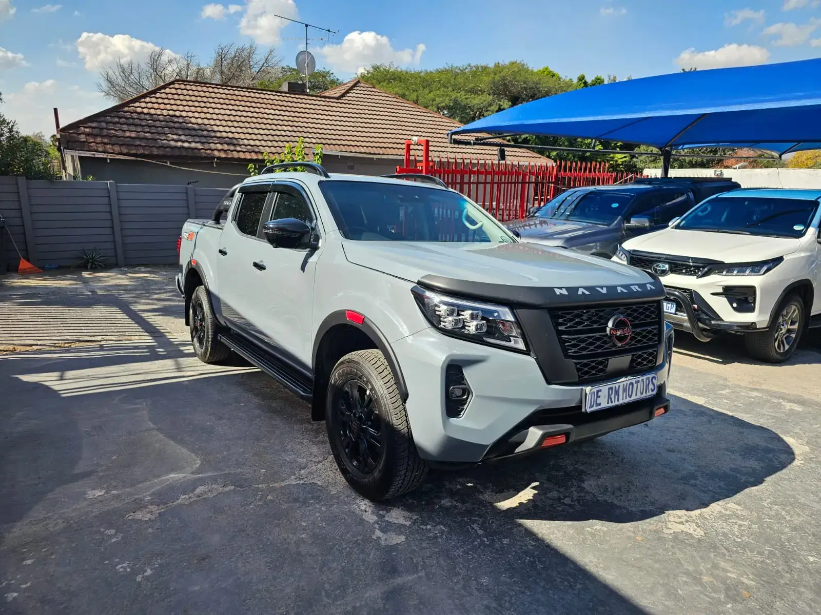 2025 Nissan Navara 2.5DDTi Double Cab PRO-2X - Image 1