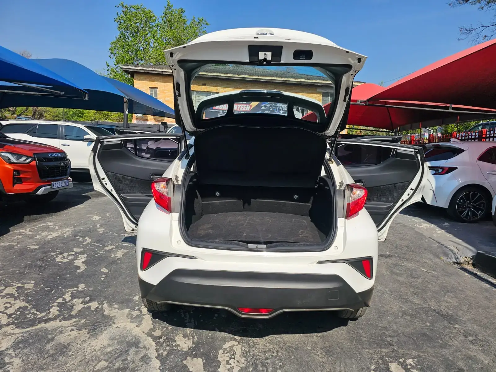 2020 Toyota C-HR 1.2T - Image 18