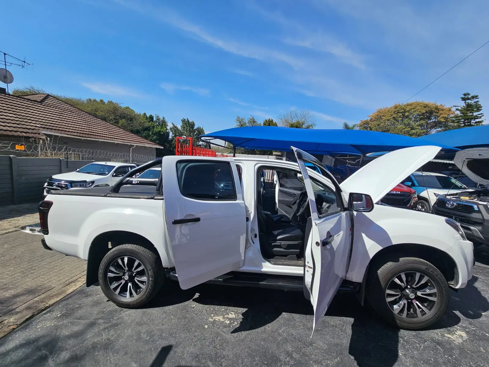 2021 Isuzu KB KB300 - Image 22