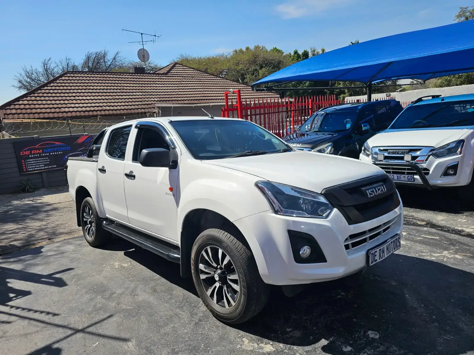 2021 Isuzu KB KB300 - Image 1