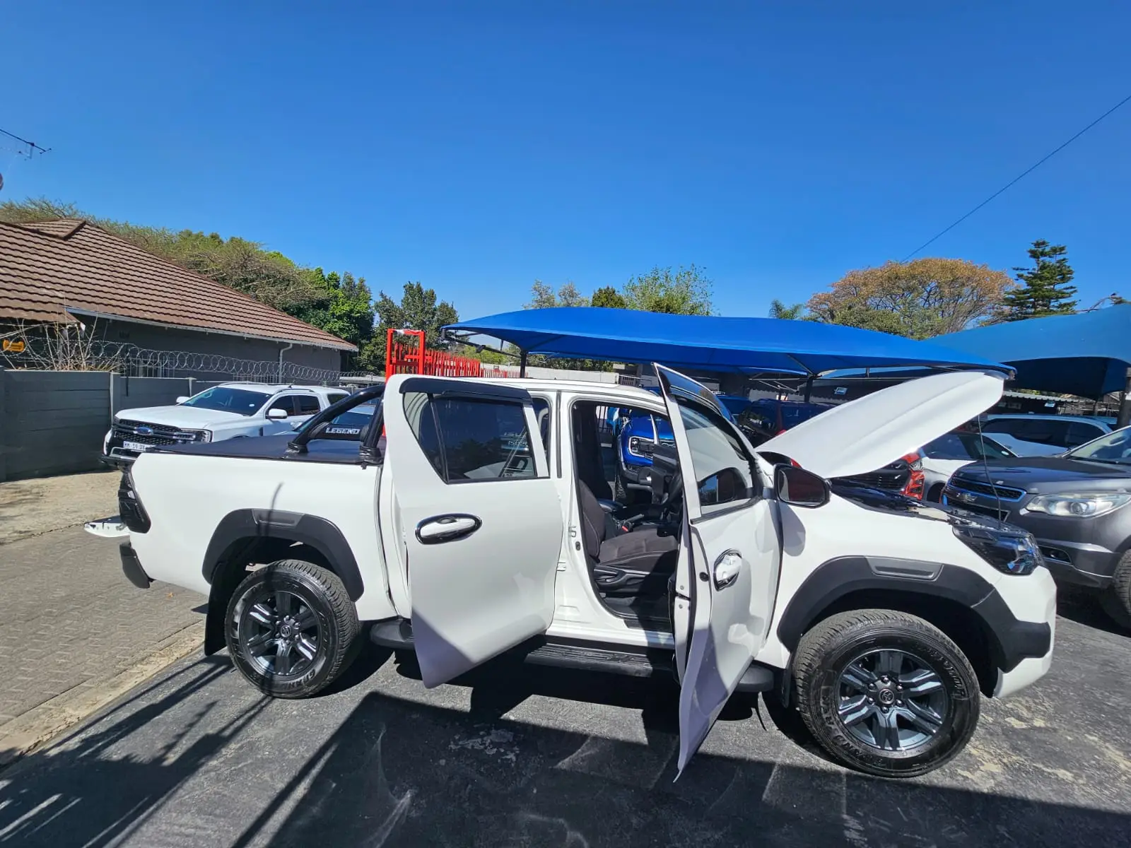 2025 Toyota Hilux 2.4GD-6 - Image 18