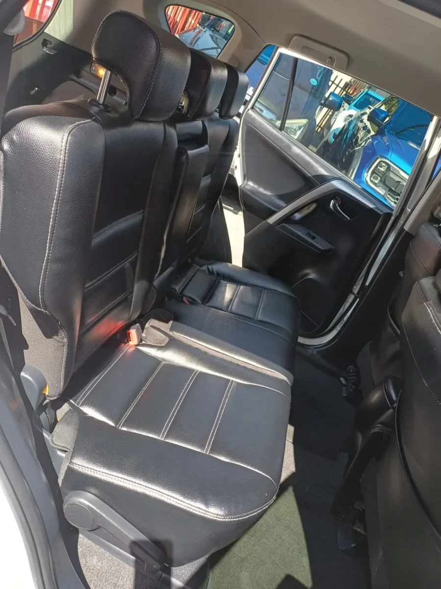 2015 Toyota RAV4 2.0GX - Image 13