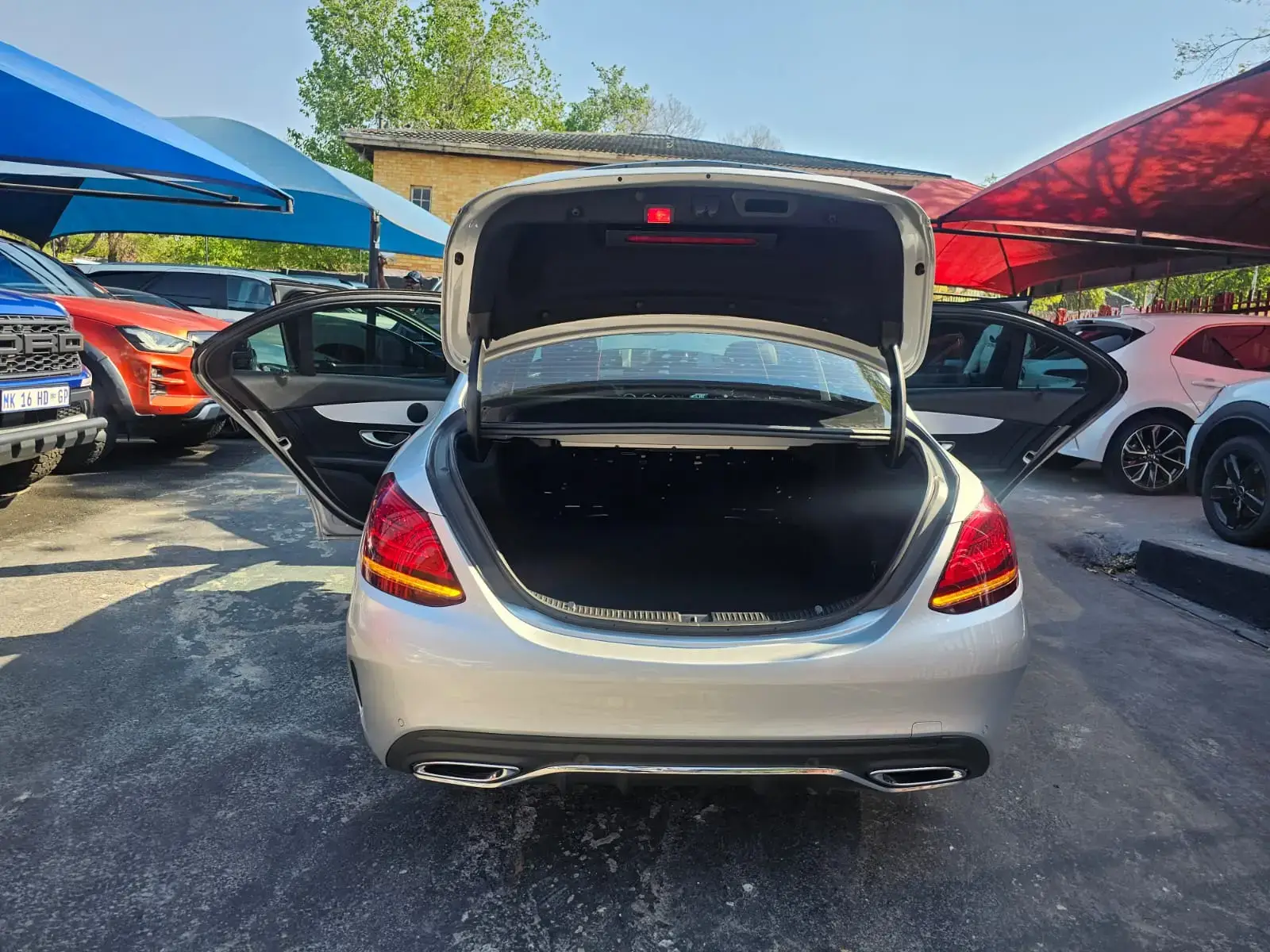 2019 Mercedes-Benz C-Class C220d - Image 24