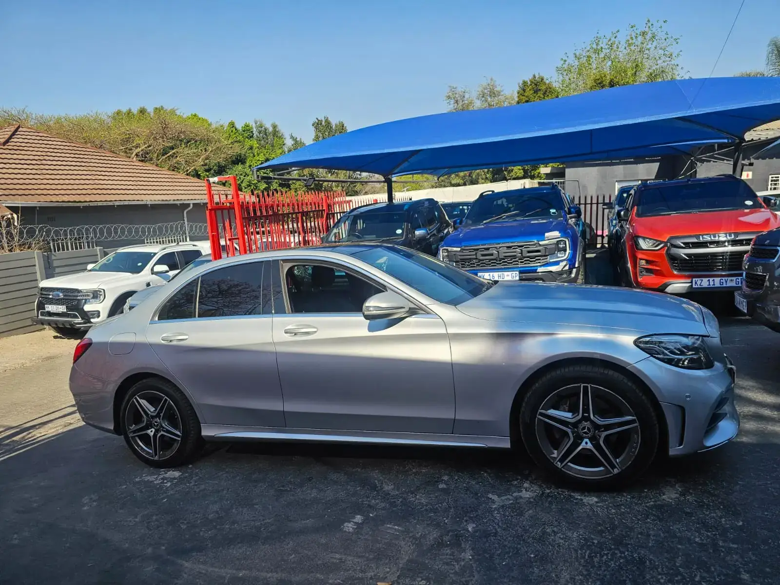 2019 Mercedes-Benz C-Class C220d - Image 5