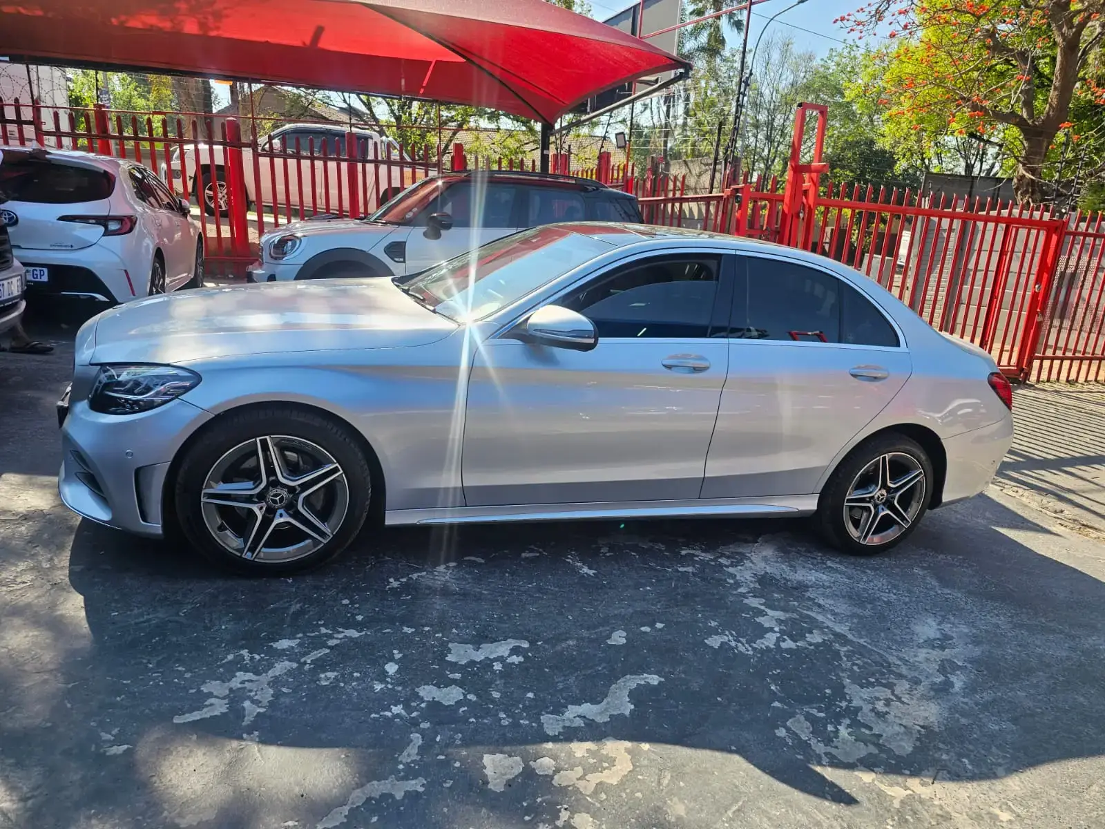 2019 Mercedes-Benz C-Class C220d - Image 5