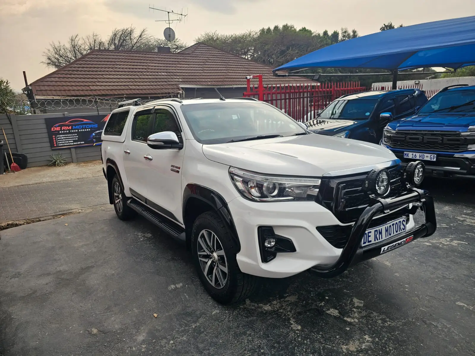 2017 Toyota Hilux 2.8GD-6 - Image 2