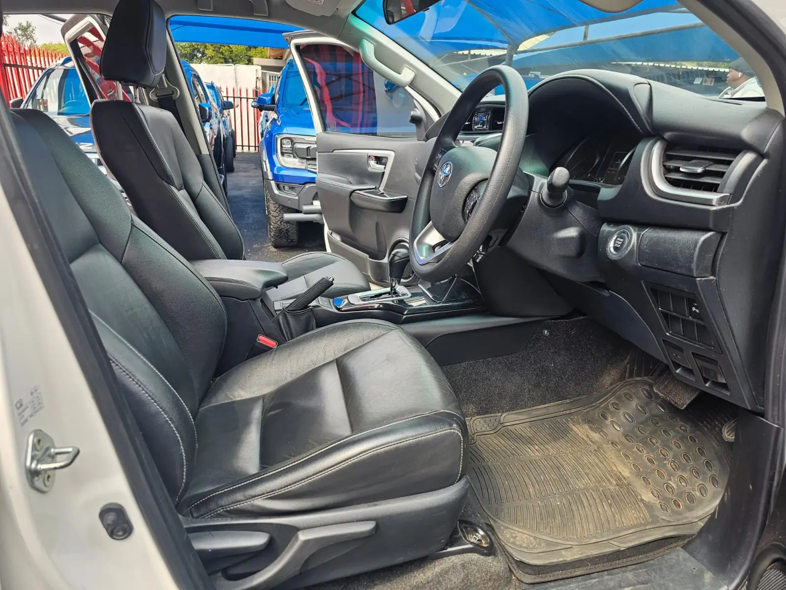 2025 Toyota Fortuner 2.4GD-6 4x4 - Image 19