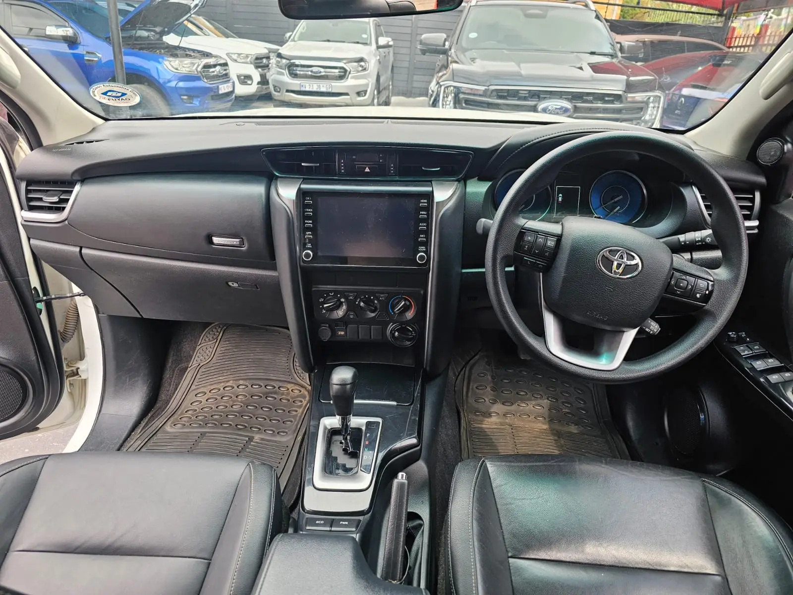 2025 Toyota Fortuner 2.4GD-6 4x4 - Image 18