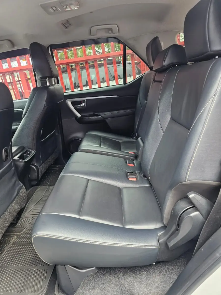 2025 Toyota Fortuner 2.4GD-6 4x4 - Image 15