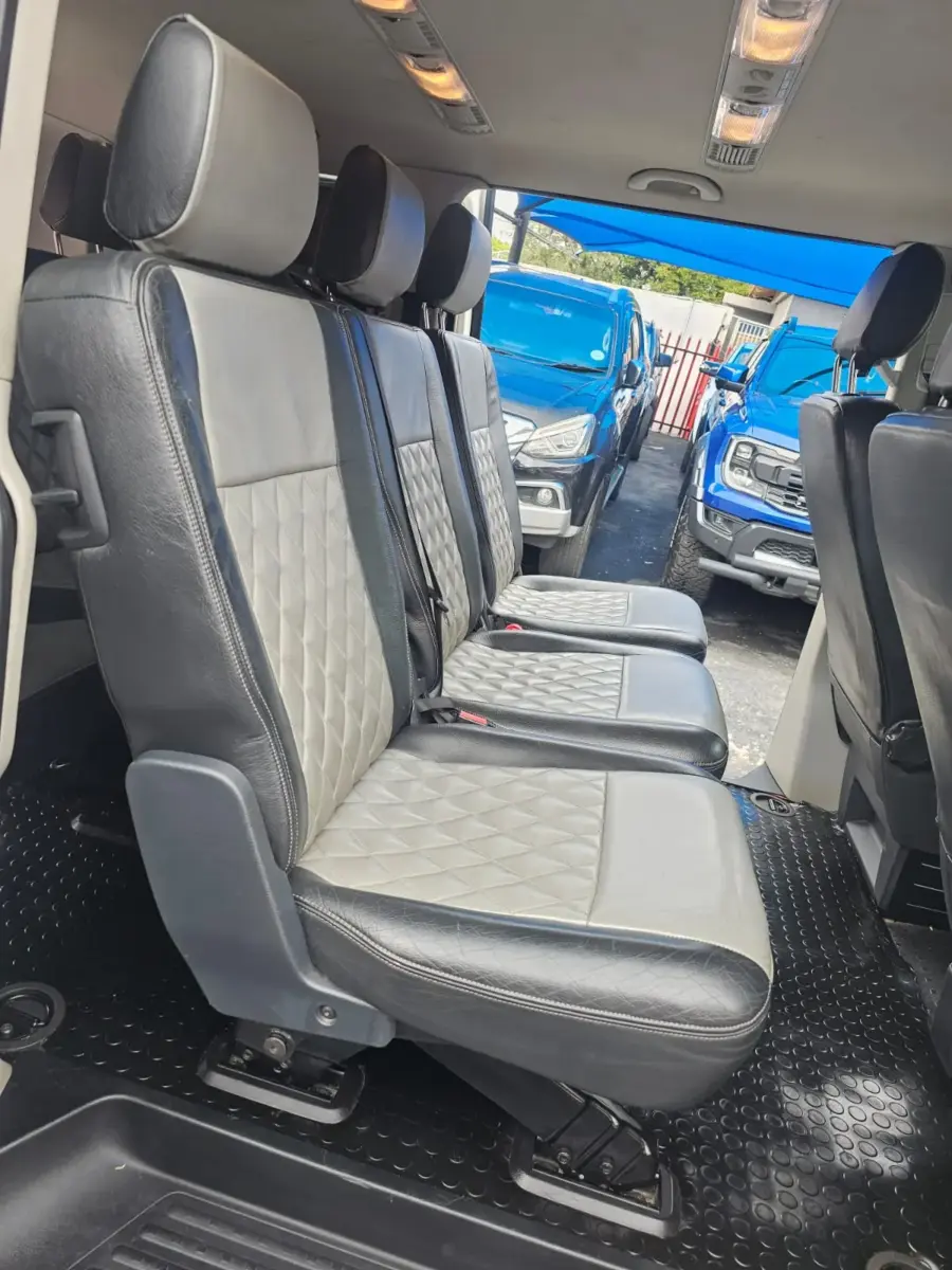 2019 Volkswagen Transporter Panel Van LWB Auto 2.0TDi - Image 14