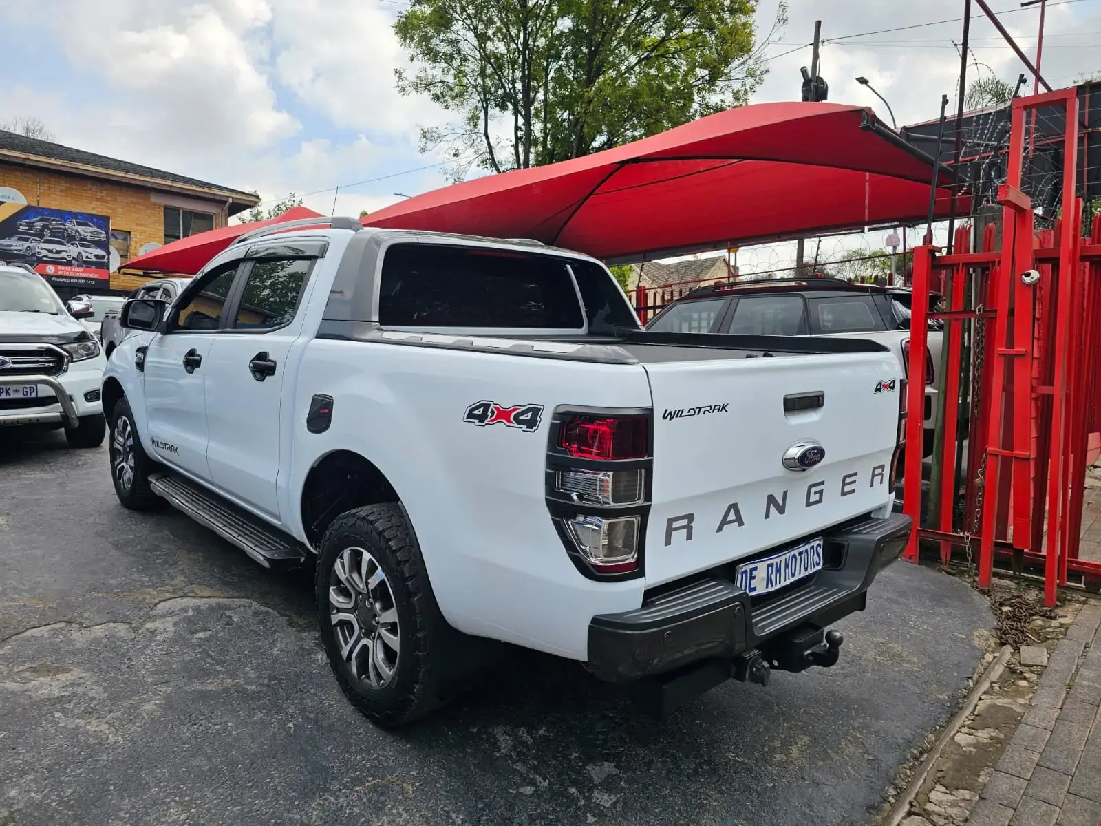 2017 Ford Ranger 3.2TDCi Double Cab 4x4 Wildtrak Auto - Image 10