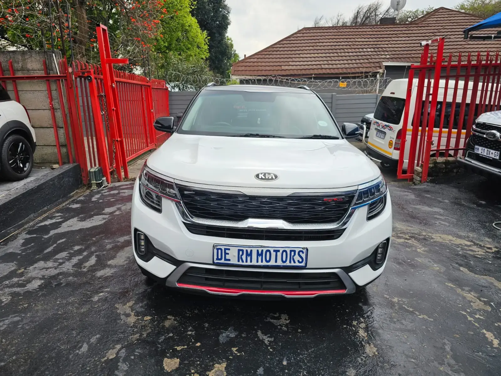 2020 kia seltos 1.4T-GDI GT Line - Image 1