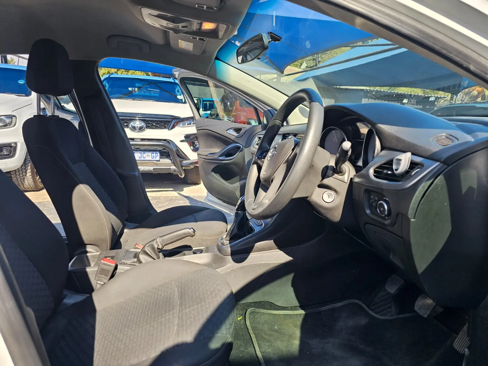 2018 Opel Astra Hatch 1.0T - Image 10