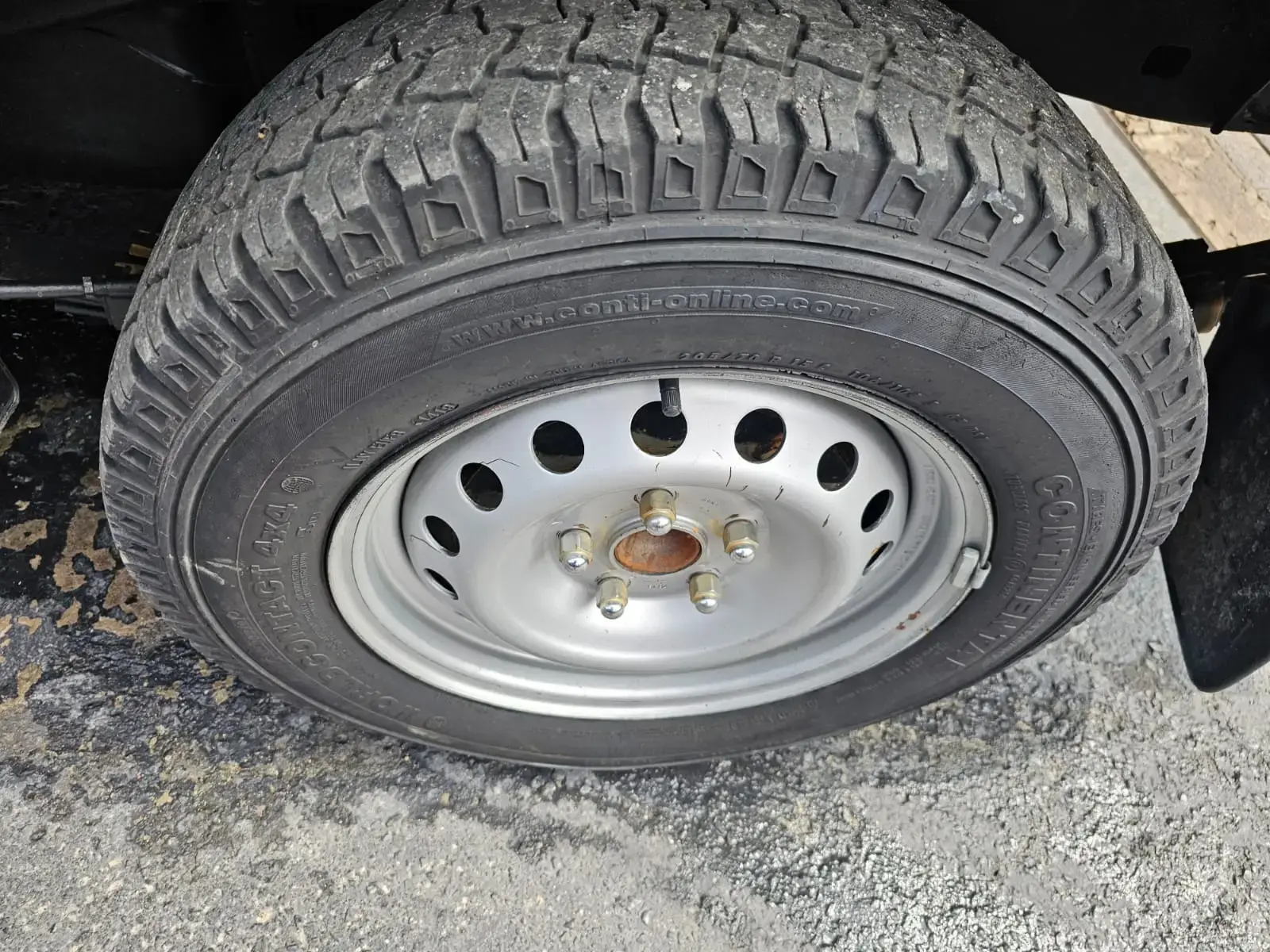 2019 Toyota Hilux 2.0 (Aircon) - Image 24